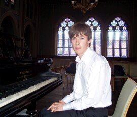 Edward Small (piano)