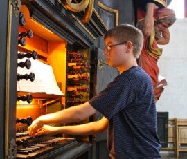 James Percival playing the Joachim Wagner organ at Brandenburg Cathedral